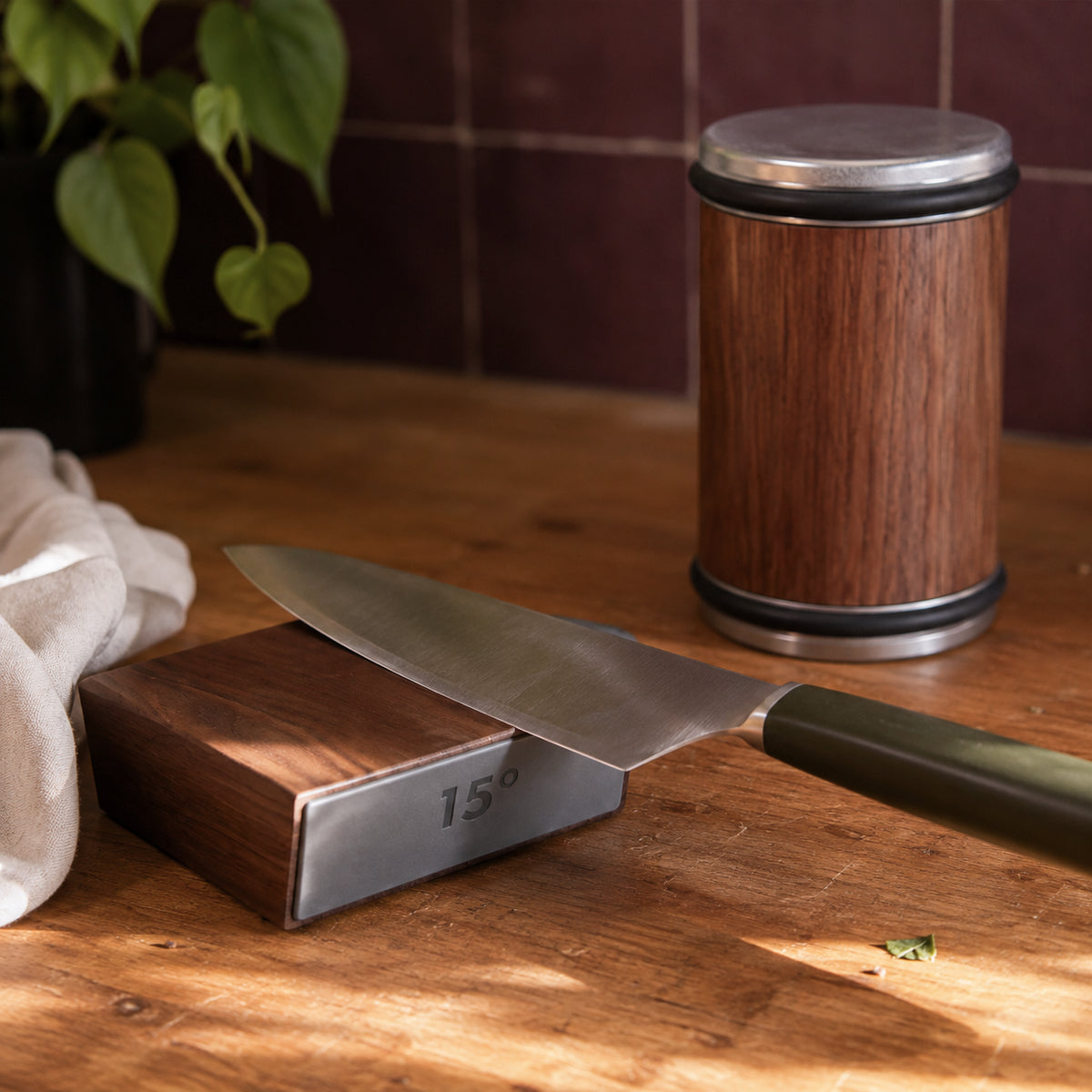 Nonna's Rolling Knife Sharpener